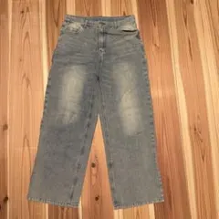 ライトブルーワイドレッグデニム