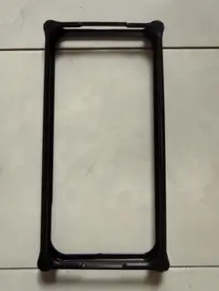 iPhone 13proシリーズ ギルドデザイン　ソリッドバンパー