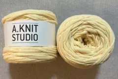 A.KNIT STUDIO クリーム色のコットン風毛糸 ２玉
