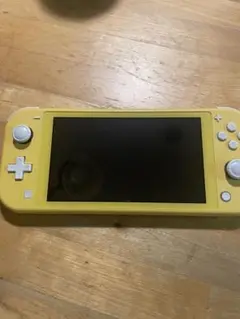 Nintendo Switchライト　黄色　本体のみの