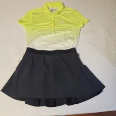 ナイキDRI-FIT素材の黒いスカー卜