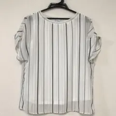 アンタイトル　半袖ブラウス　サイズ2