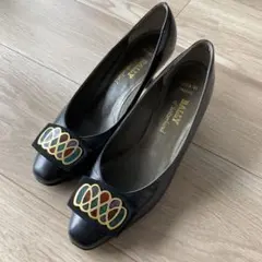 BALLY ブラックパンプス