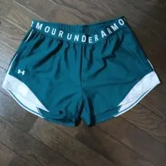 Under Armour ダークグリーン ショートパンツ
