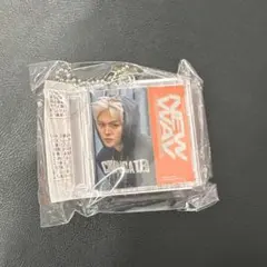 TREASURE POPUPカプセルトイ ジフン - メルカリ