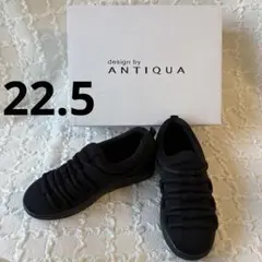 新品　antiqua スリッポン　デザインスニーカー　22.5のサムネイル