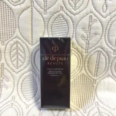 clé de peau ヴォワールルミヌ 30ml