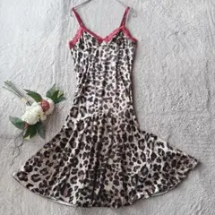 美品(XS)ロムウェ/キャミワンピース/ヒザ丈/ヒョウ柄/レース/セクシー/総柄