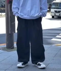 モノマート ワイドテーパード 裾ドローコード タックミリタリーカーゴパンツのサムネイル