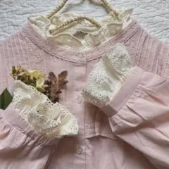 新品★サマンサモスモス★sm2★ バンドカラー＊前後着＊ピンタックフリルブラウス