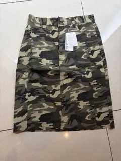 新品、タグ付き【mitis 】カモフラ柄 ☆タイトスカート☆Mサイズ☆ストレッチのサムネイル