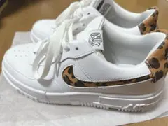 NIKE エアフォース1 ピクセルSE レオパードのサムネイル