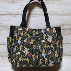 チューリップバック　ウィリアムモリス　アリスの冒険❣️　ハンドメイド❣️