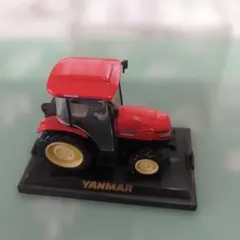 YANMAR トラクター ミニカー レッドとチョロQ消防車のサムネイル