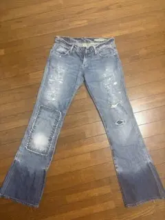平成のジーンズローライズダメージ加工ライトブルーデニムフレアパンツ