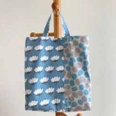 No.166  少し大きめ・何かと便利なトートバッグ＊北欧柄＊ハンドメイド