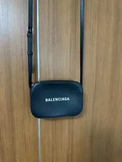 美品　BALENCIAGA Everyday カメラバッグ XS ブラックのサムネイル