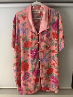 Victoria's Secret 半袖 花柄シャツのサムネイル