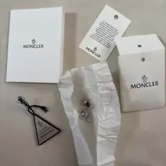 MONCLER 予備ボタン　付属品ありのサムネイル