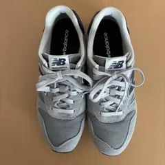 New Balance 373 グレー ネイビー スニーカーのサムネイル
