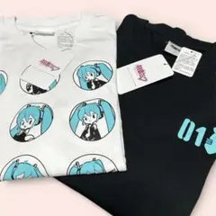 【新品タグ付】初音ミク　Tシャツ　白•紺色2枚セット　サイズL