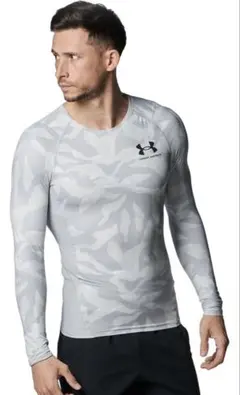 Under Armour グレー迷彩 長袖シャツ