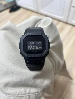 G-SHOCK DW-5600 ブラック デジタル腕時計