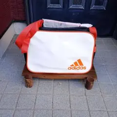 アディダスエナメルスポーツバッグ
