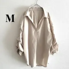 スキッパーシャツ Vネック ギャザー ボリュームスリーブ ピンクベージュ M