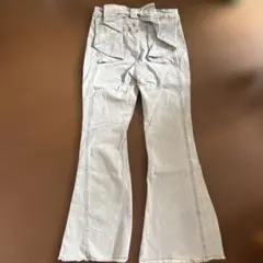 リボン付きブーツカットデニム