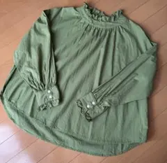 フリルブラウス 長袖