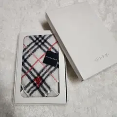 【新品】BURBERRY チェック柄 タオルハンカチ ギフトボックス付き