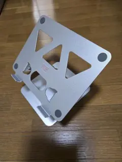 パソコンスタンドのサムネイル