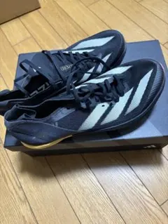adizero アンビション　ニードルピン付き　美品25．5センチ 2026年最新】ニードルピン adidasの人気アイテム - メルカリ