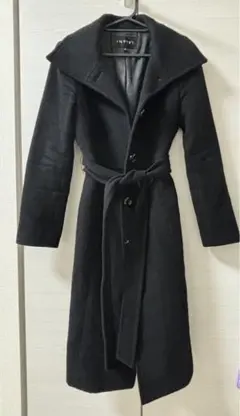 INDVI コート　ブラック