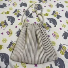 ローリーズファーム　ベージュ プリーツデザイン ショルダーバッグ