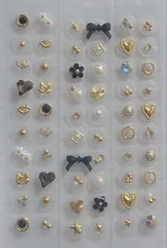 耳ツボジュエリー60粒　金アレ対応のサムネイル