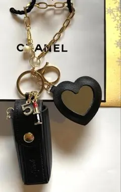 シャネルムエット　★ L-4リップケース&ミラー付バッグチャーム（キーホルダー）