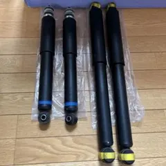 純正ショック　ハイエーススパロン　TRH226新車外し取り外し品 純正ショック ハイエーススパロン TRH226新車外し取り外し品 - メルカリ