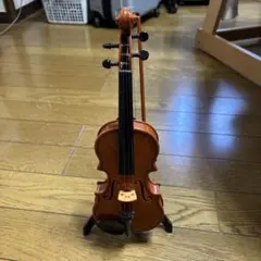 バイオリンの置物