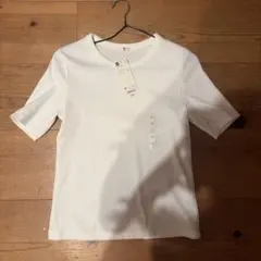 新品GU リブT Tシャツ半袖 オフホワイト Mサイズのサムネイル