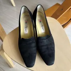 銀座かねまつ　黒 スエード ヒール　パンプス