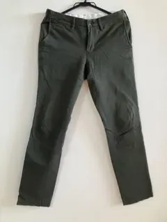 オリーブグリーン スリムフィット チノパン