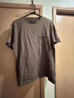 オリーブグリーン 半袖Tシャツ ポケット付きのサムネイル