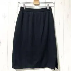 ✨美品✨ペルルペッシュ《M相当》膝丈スカート　薄手ニット　ブラック　秋冬　定番のサムネイル