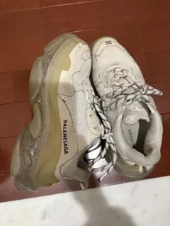 Item thumbnail for item 03d713f5-d04b-4469-b870-a0bf7b330d97