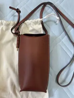 2026年最新】LOEWE カラー：ブラウン系 レディース スマホショルダー