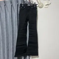 Bershka ベルシュカ フレアデニムパンツ ブラック サイズ32