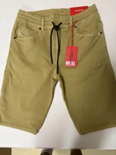 ★新品タグ付DIESEL カーキ ショートパンツ 28inchのサムネイル