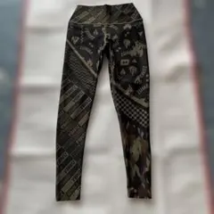 ZUMBA カモフラージュ レギンス